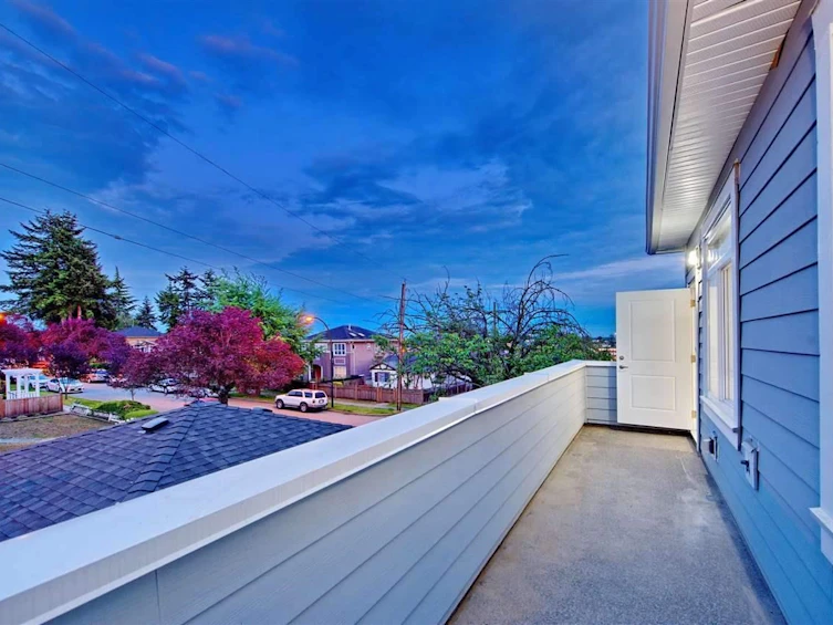 215 E 64th Avenue, Vancouver, BC, V5X 2M5 - 18