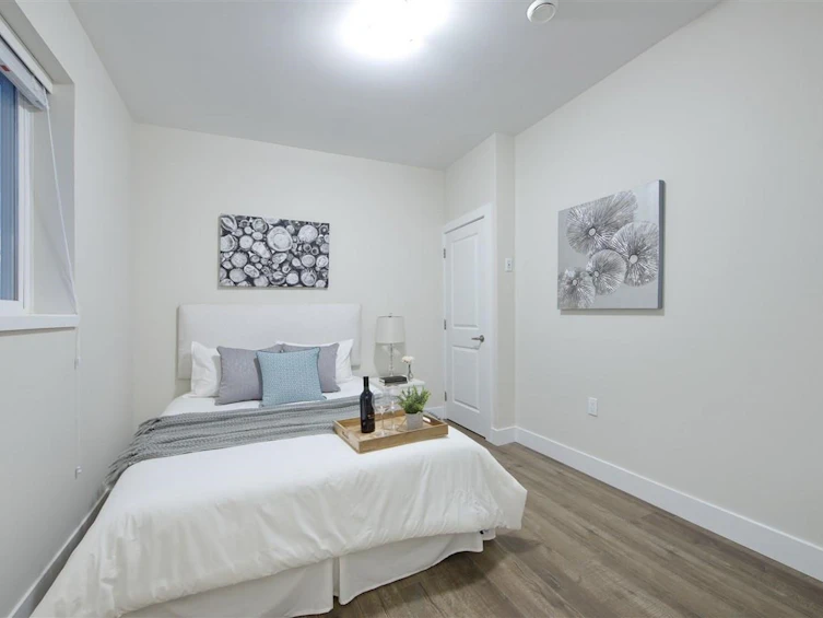 215 E 64th Avenue, Vancouver, BC, V5X 2M5 - 13