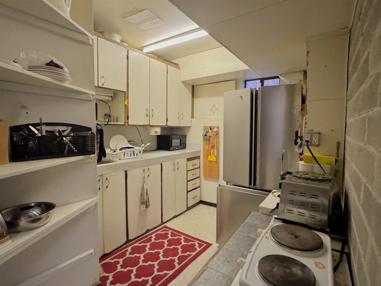 2071 Deep Cove Road, North Vancouver, BC, V7G 1S8 - 12