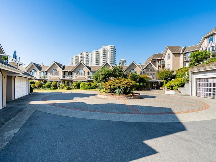 201-25 Richmond Street, New Westminster, BC, V3L 5P9 - 35