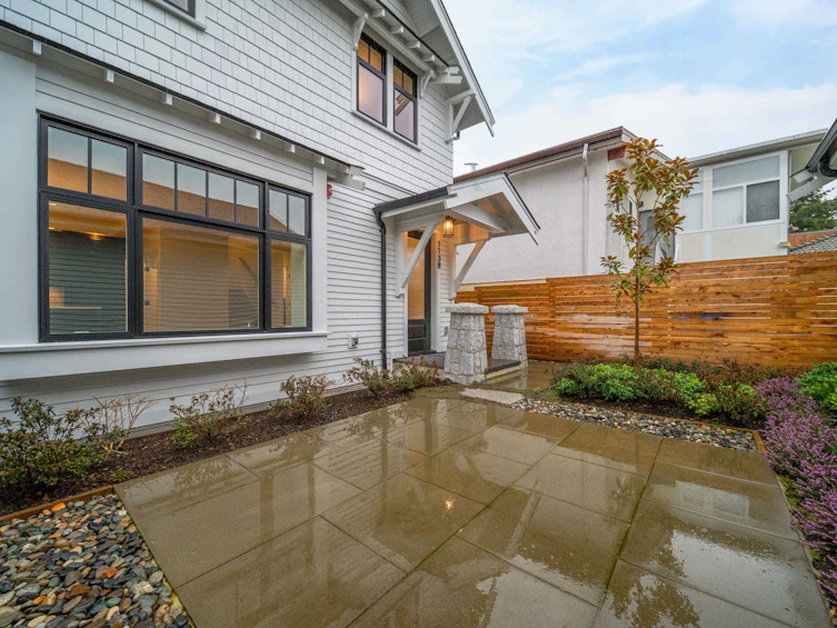 1138 E 26th Avenue, Vancouver, BC, V5V 2J7 - 34