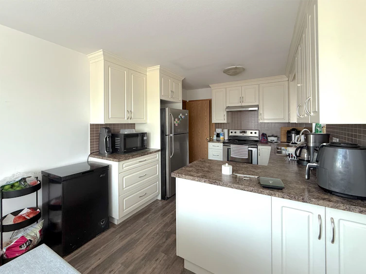 4514 Hoy Street, Vancouver, BC, V5R 4N4 - 6
