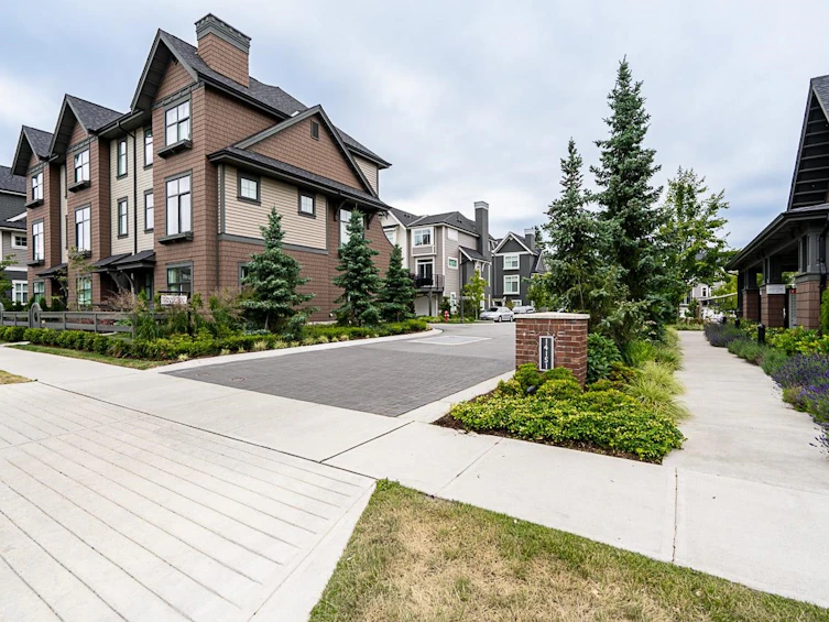 51-14151 58a Avenue, Surrey, BC, V3X 0L1 - 2