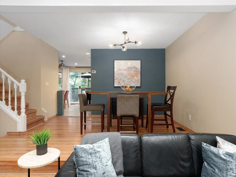 8804 Robins Court, Burnaby, BC, V5A 4K7 - 6