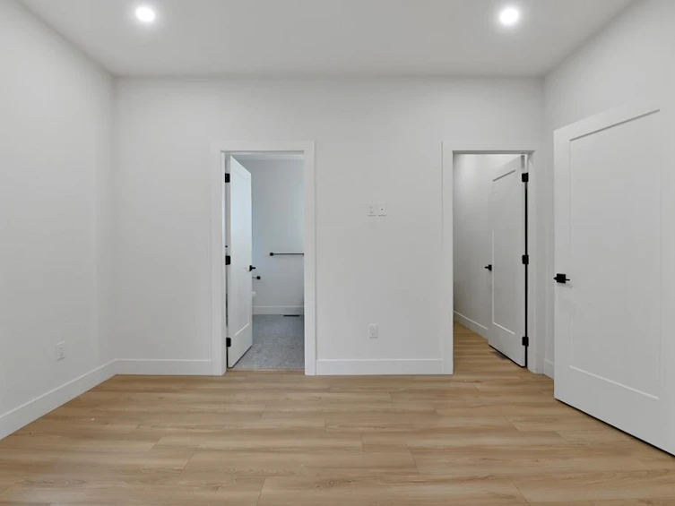 32905 3 Avenue, Mission, BC, V2V 1N2 - 9