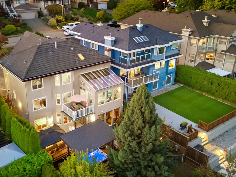 2258 Sorrento Drive, Coquitlam, BC, V3K 6P4 - 40