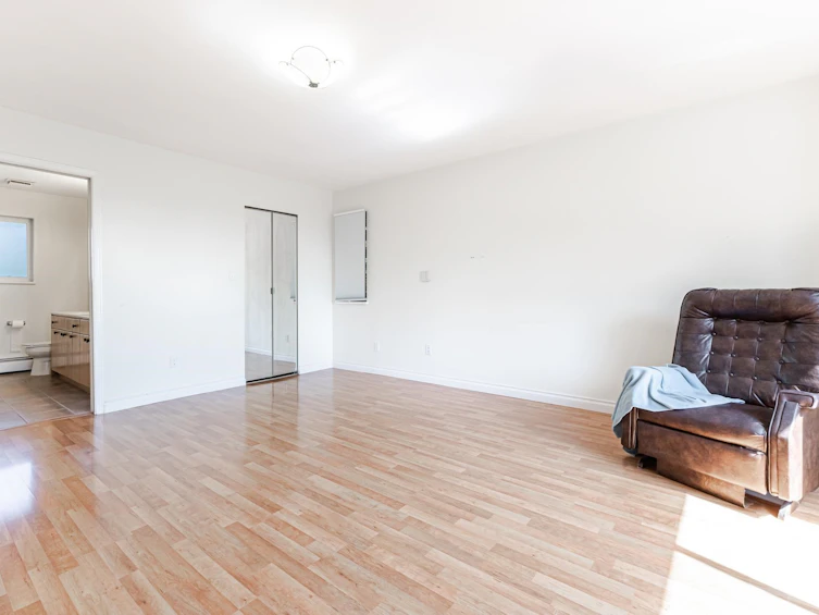 5843 Carson Street, Burnaby, BC, V5J 2Z7 - 19