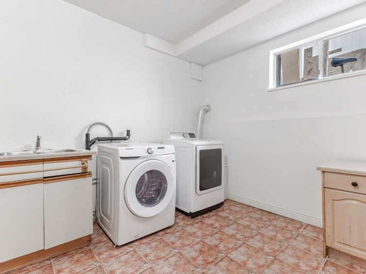 5843 Carson Street, Burnaby, BC, V5J 2Z7 - 27