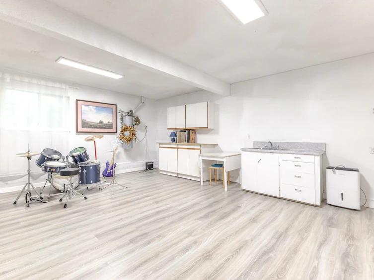 5843 Carson Street, Burnaby, BC, V5J 2Z7 - 28