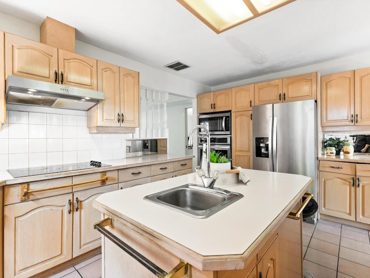 5843 Carson Street, Burnaby, BC, V5J 2Z7 - 9