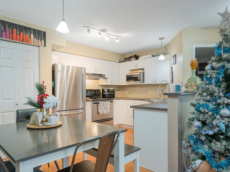 211-33599 2 Avenue, Mission, BC, V2V 6J3 - 2