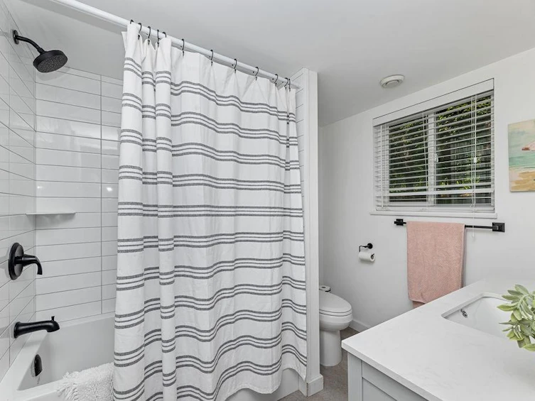 1200 Paggio Road, Roberts Creek, BC, V0N 2W2 - 23