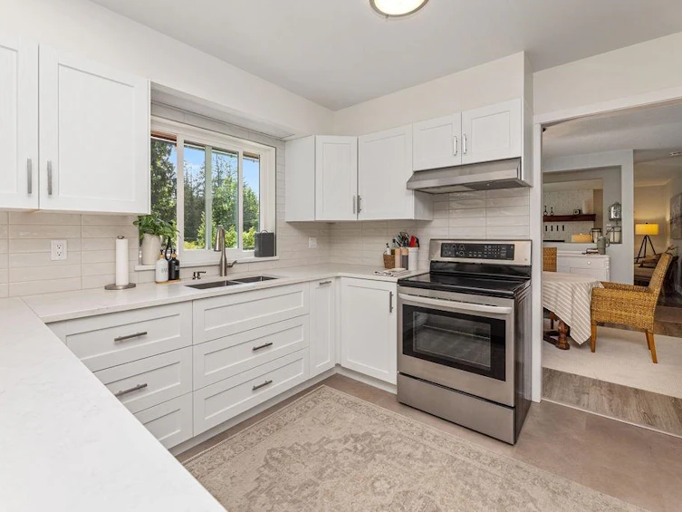 1200 Paggio Road, Roberts Creek, BC, V0N 2W2 - 10