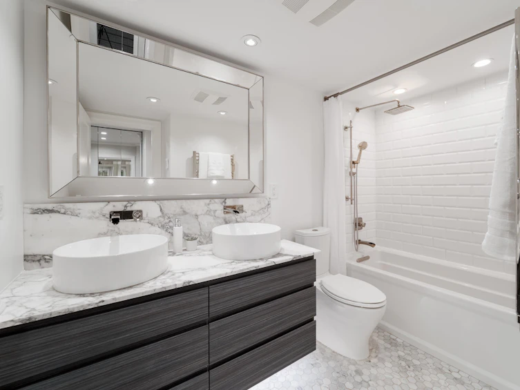 301-1234 Pendrell Street, Vancouver, BC, V6E 1L6 - 22