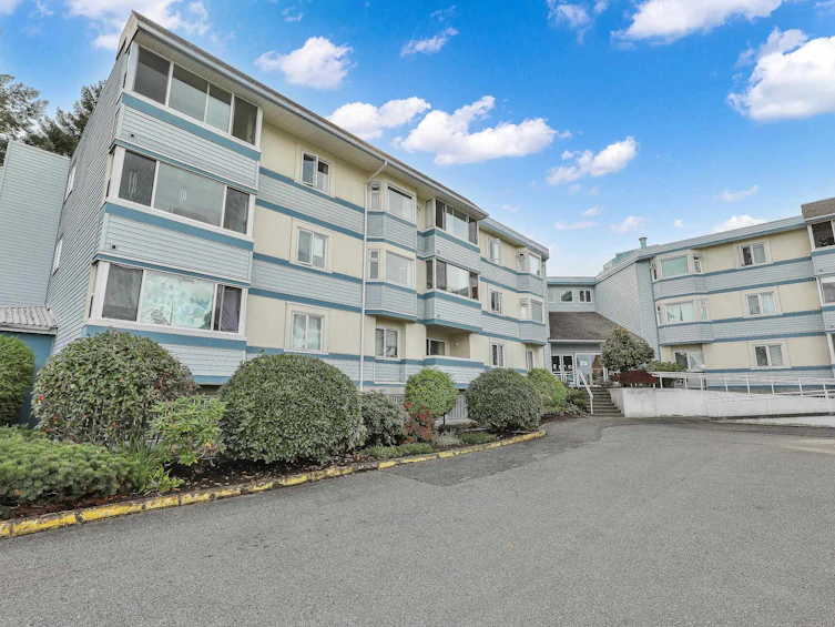 208-7175 134 Street, Surrey, BC, V3W 4T1