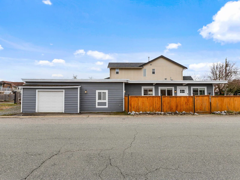 34705 4th Avenue, Abbotsford BC V2S 8B8