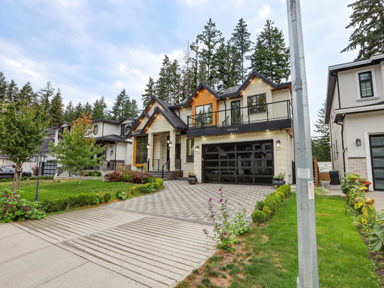 19649 31a Avenue, Langley, BC, V2Z 0B2 - 2