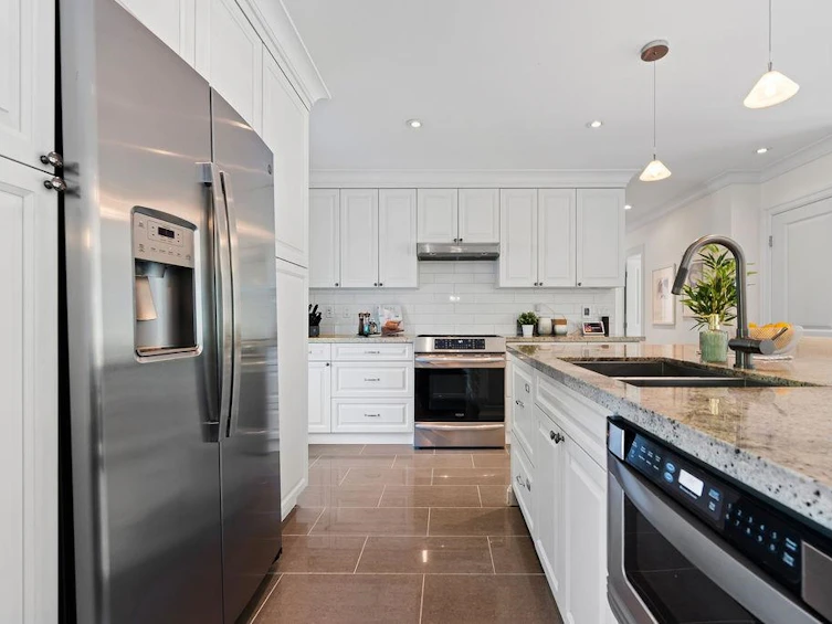 814 Plymouth Drive, North Vancouver, BC, V7H 2H7 - 18