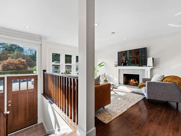814 Plymouth Drive, North Vancouver, BC, V7H 2H7 - 4