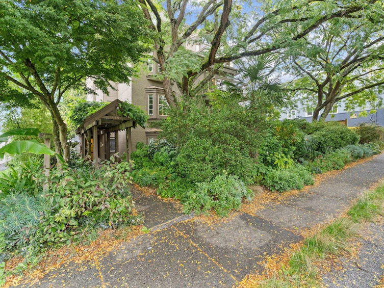 102-1689 E 4th Avenue, Vancouver, BC, V5N 1J7 - 22