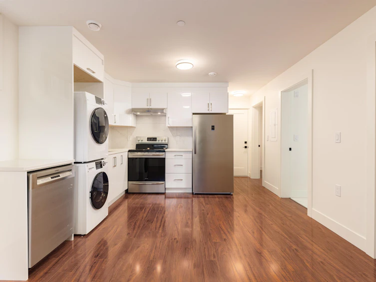 2719 E 46th Avenue, Vancouver, BC, V5S 1A6 - 24