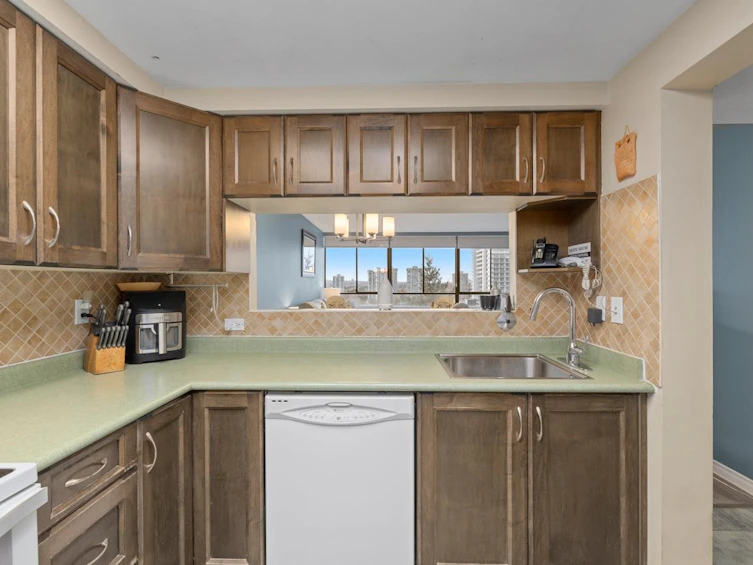 1103-460 Westview Street, Coquitlam, BC, V3K 6C9 - 14