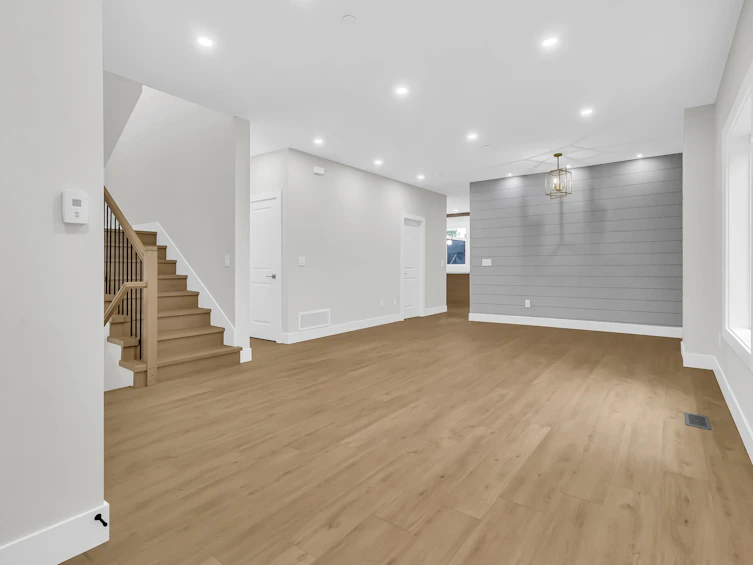 B-32729 Fraser Crescent, Mission, BC, V2V 1C9 - 3