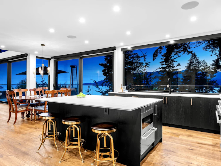 6224 St. Georges Place, West Vancouver, BC, V7W 1Y7 - 17
