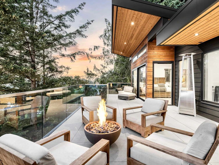 6224 St. Georges Place, West Vancouver, BC, V7W 1Y7 - 3