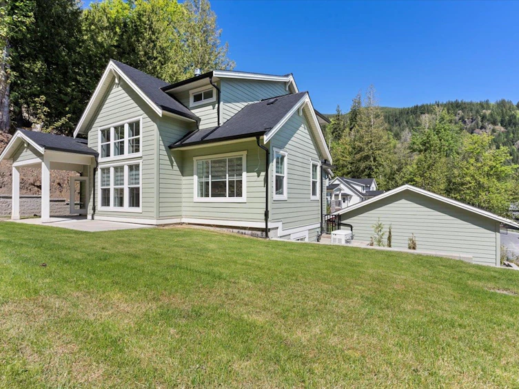 43368 Blue Grouse Lane, Columbia Valley, BC, V2R 0X8 - 38