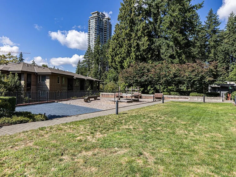 803-3100 Windsor Gate, Coquitlam, BC, V3B 0P3 - 31