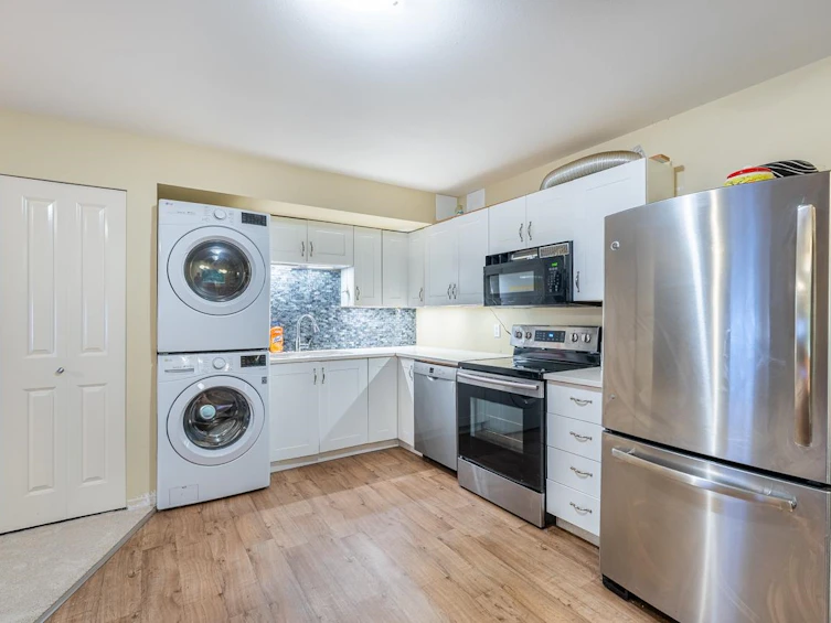 30 Hawthorn Drive, Port Moody, BC, V3H 0A4 - 23