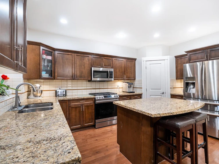 30 Hawthorn Drive, Port Moody, BC, V3H 0A4 - 8
