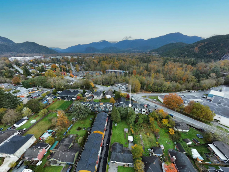 4-38447 Buckley Avenue, Squamish, BC, V8B 0B8 - 23