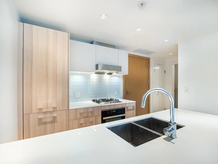 1601-2220 Kingsway, Vancouver, BC, V5N 2T7 - 8