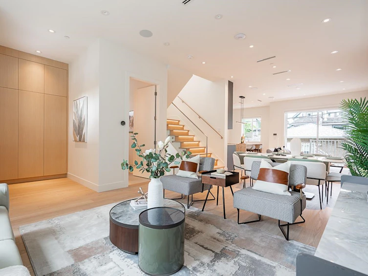 2561 W 2nd Avenue, Vancouver, BC, V6K 1J7 - 10