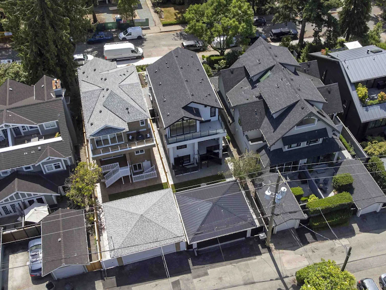 2565 W 2nd Avenue, Vancouver, BC, V6K 1J7 - 40