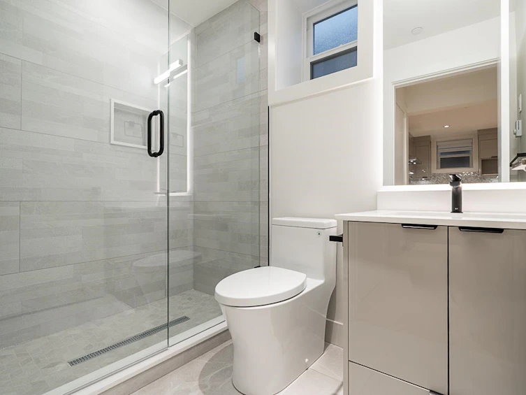 2565 W 2nd Avenue, Vancouver, BC, V6K 1J7 - 33