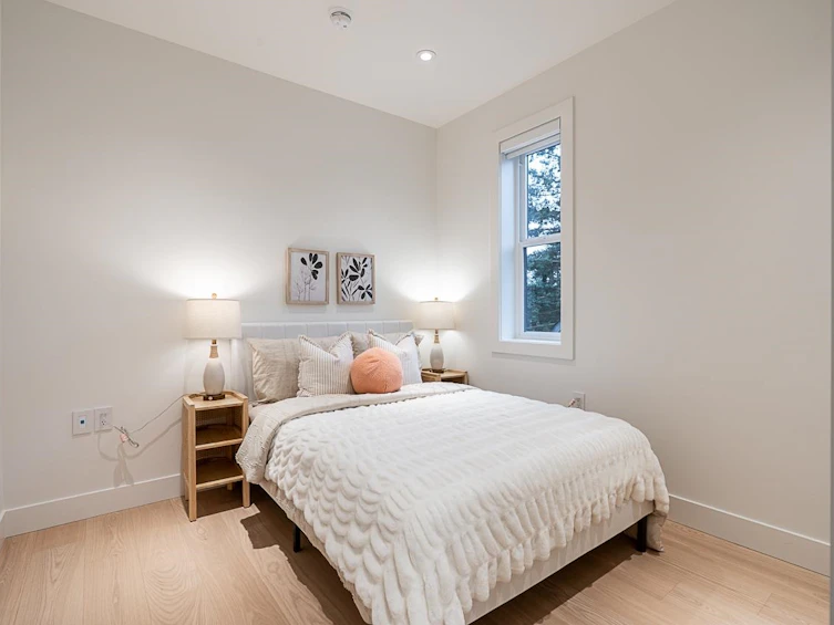 2565 W 2nd Avenue, Vancouver, BC, V6K 1J7 - 24