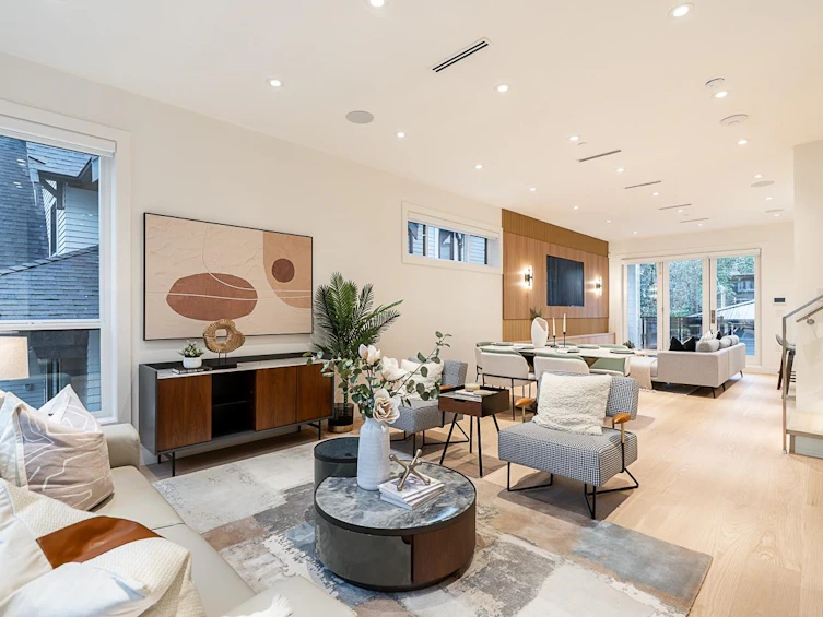 2565 W 2nd Avenue, Vancouver, BC, V6K 1J7 - 3