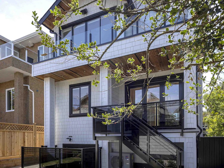 2565 W 2nd Avenue, Vancouver, BC, V6K 1J7 - 38