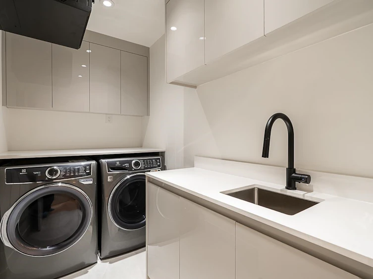 2565 W 2nd Avenue, Vancouver, BC, V6K 1J7 - 29