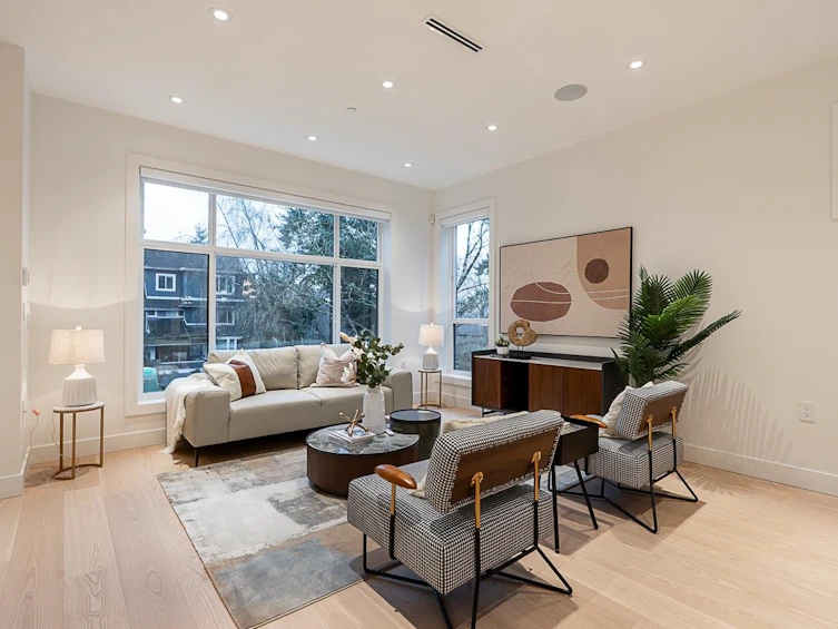 2565 W 2nd Avenue, Vancouver, BC, V6K 1J7 - 5