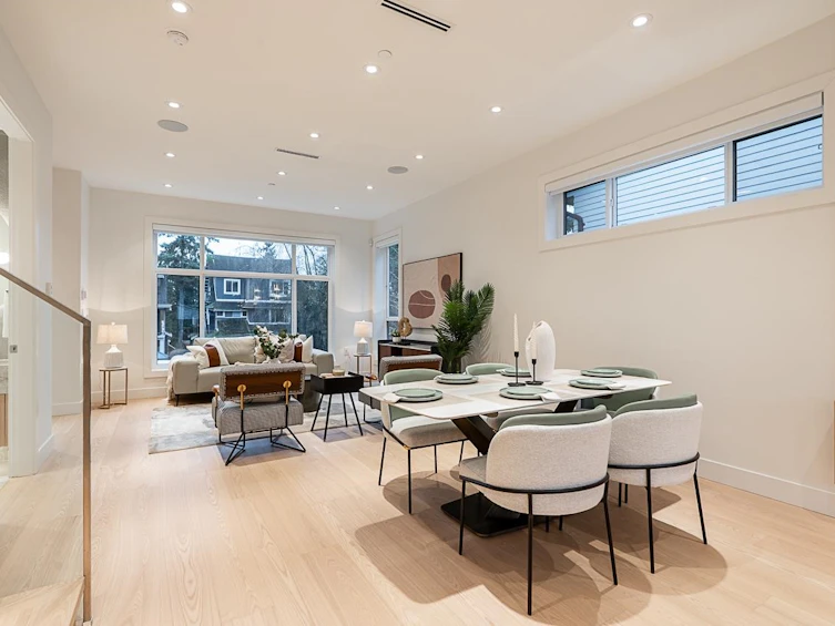 2565 W 2nd Avenue, Vancouver, BC, V6K 1J7 - 8