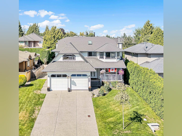 19113 62a Avenue, Surrey, BC, V3S 8C6