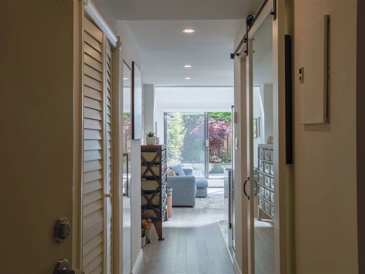 106-1745 Esquimalt Avenue, West Vancouver, BC, V7V 1R7 - 13