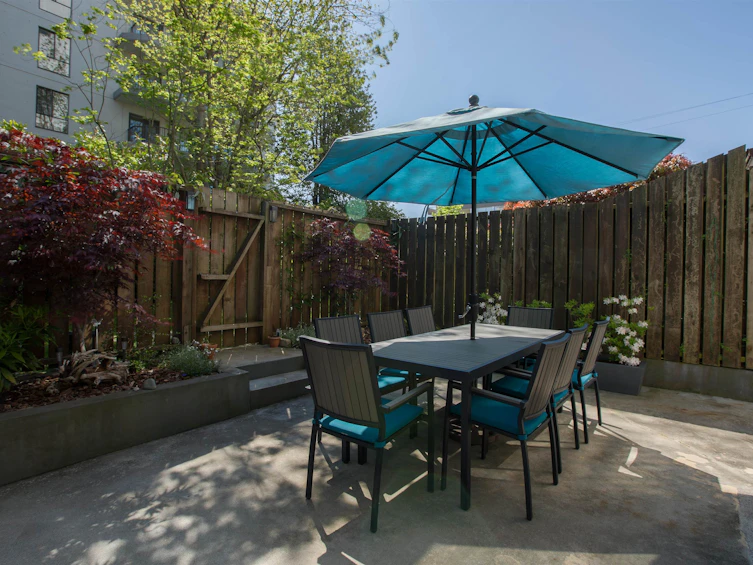 106-1745 Esquimalt Avenue, West Vancouver, BC, V7V 1R7 - 8