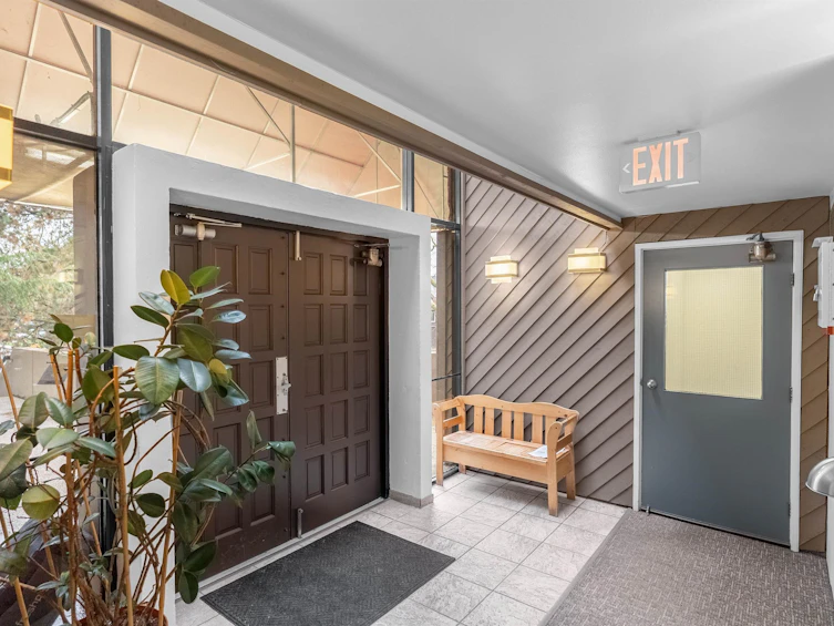 214-9300 Glenacres Drive, Richmond, BC, V7A 1Y8 - 2