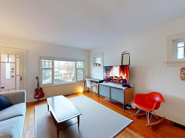 2640 Mcgill Street, Vancouver, BC, V5K 1H3 - 10