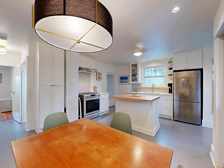 2640 Mcgill Street, Vancouver, BC, V5K 1H3 - 3